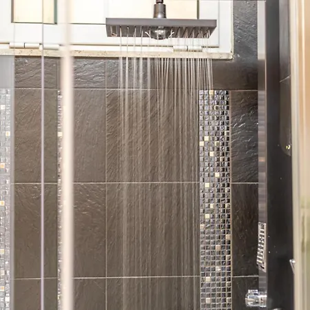 Apartment Giardino Privato & Comfort - Oasi Di Relax A